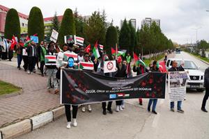 KBÜ’de Zulme Karşı Birlik Yürüyüşü Düzenlendi