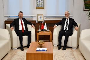 KBÜ Rektörü Kırışık’tan, BAİBÜ Rektörü Yiğit’e Hayırlı Olsun Ziyareti