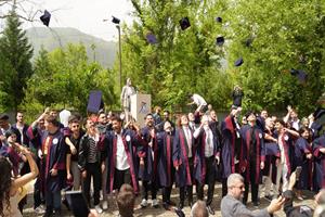 Karabük Üniversitesinde Mezuniyet Coşkusu Yenice MYO'da Başladı