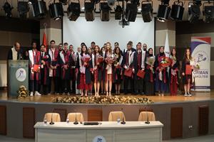 KBÜ Orman Fakültesinde 2024-2025 Akademik Yılı Mezuniyet Sevinci Yaşandı