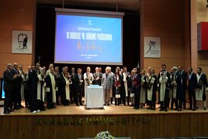 Karabük Üniversitesi 18. Yaşını Kutladı: Başarılar Ödüllerle Taçlandırıldı