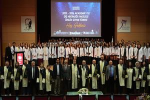 KBÜ'deki Diş Hekimliği Önlük Giyme Töreni Dünyanın Dört Bir Yanından Takip Edildi