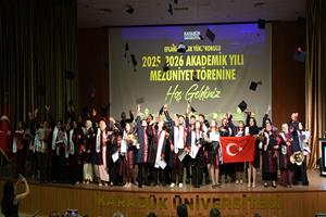 Karabük Üniversitesi Eflani Meslek Yüksekokulunda Mezuniyet Heyecanı